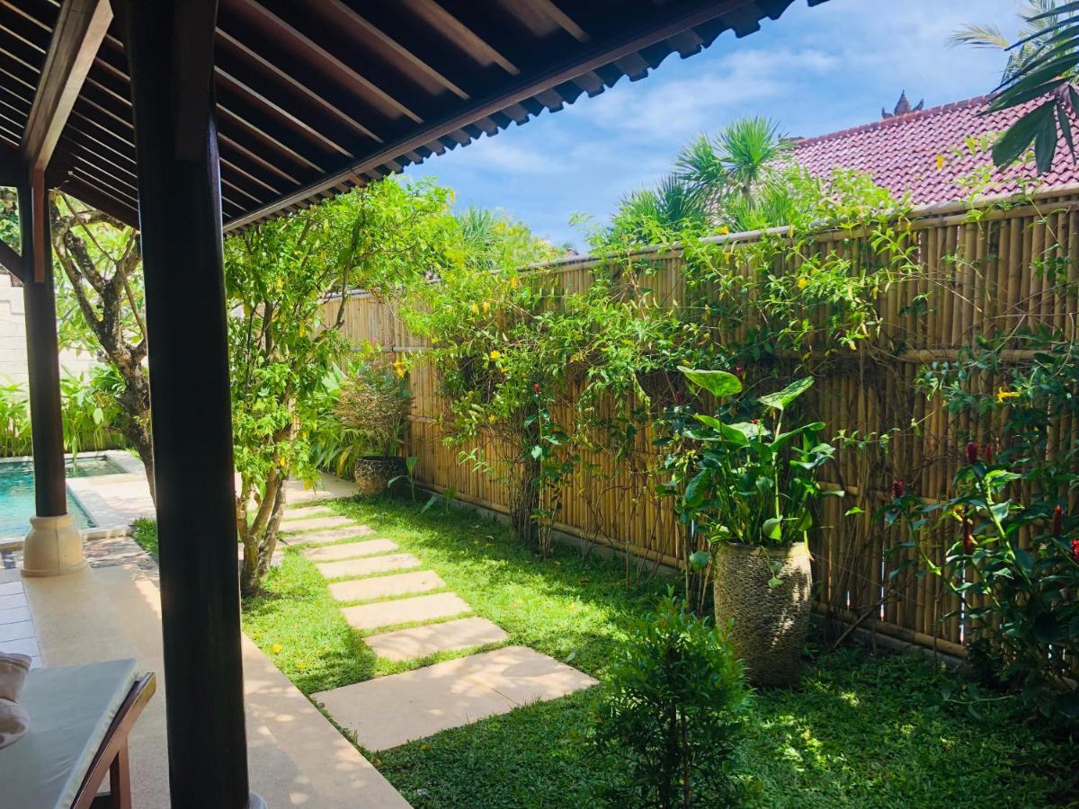 Villa Abhista Seminyak Extérieur photo