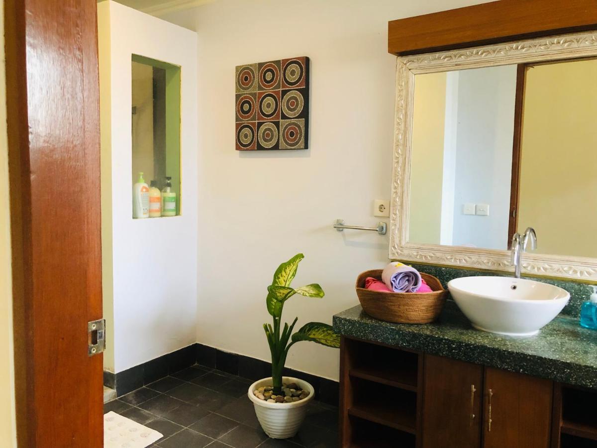 Villa Abhista Seminyak Extérieur photo